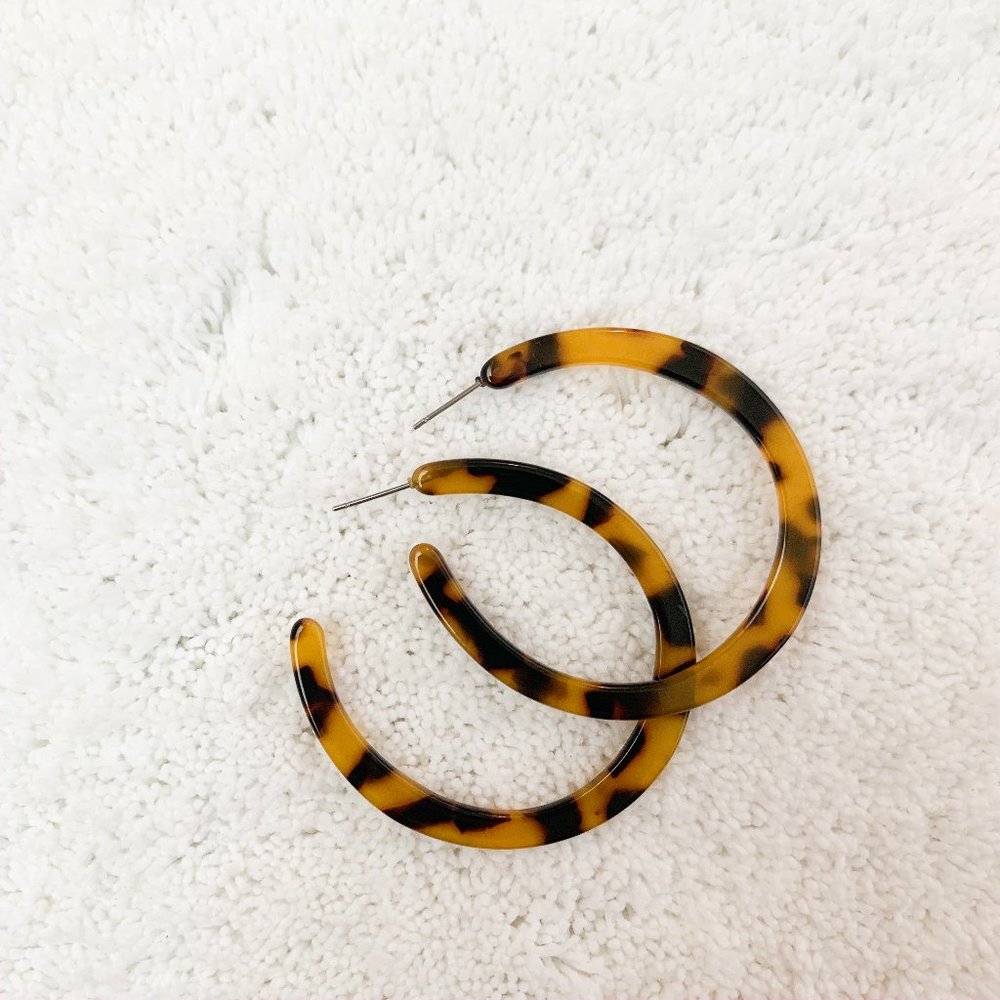 NEW Acrylic Tortoise Hoops